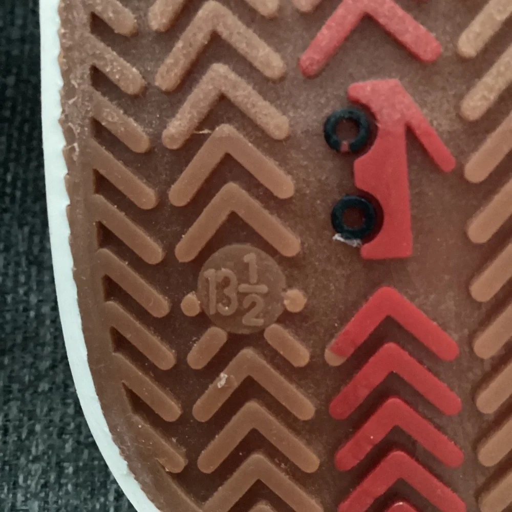 See Kai Run Stevie II Sneaker, size 13.5